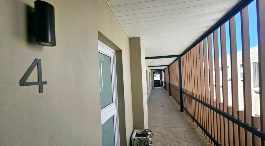 To Let 3 Bedroom Property for Rent in Hartenbos Central Western Cape